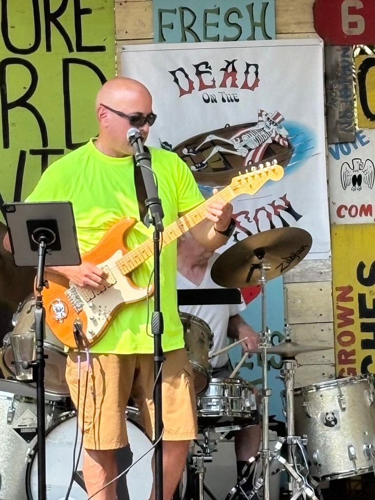 Dead on the Hudson live photo 16